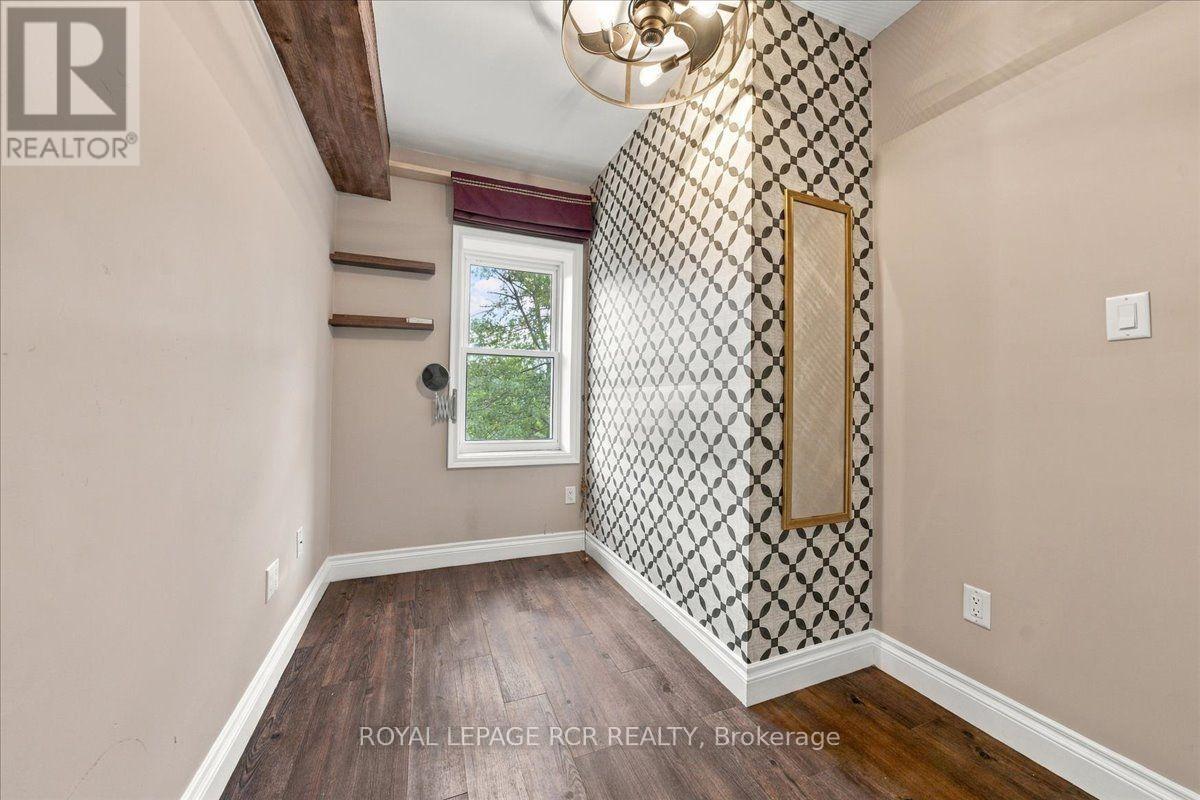 964 SHAW STREET - Image 26
