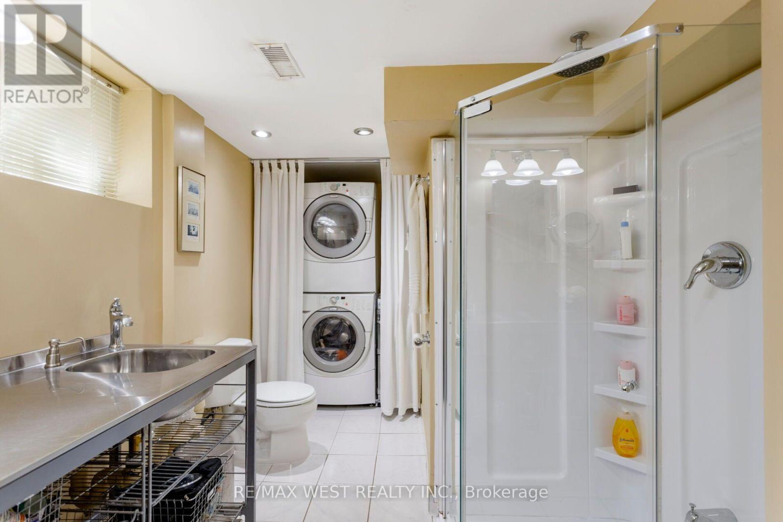 499 PARKSIDE DRIVE - Image 32