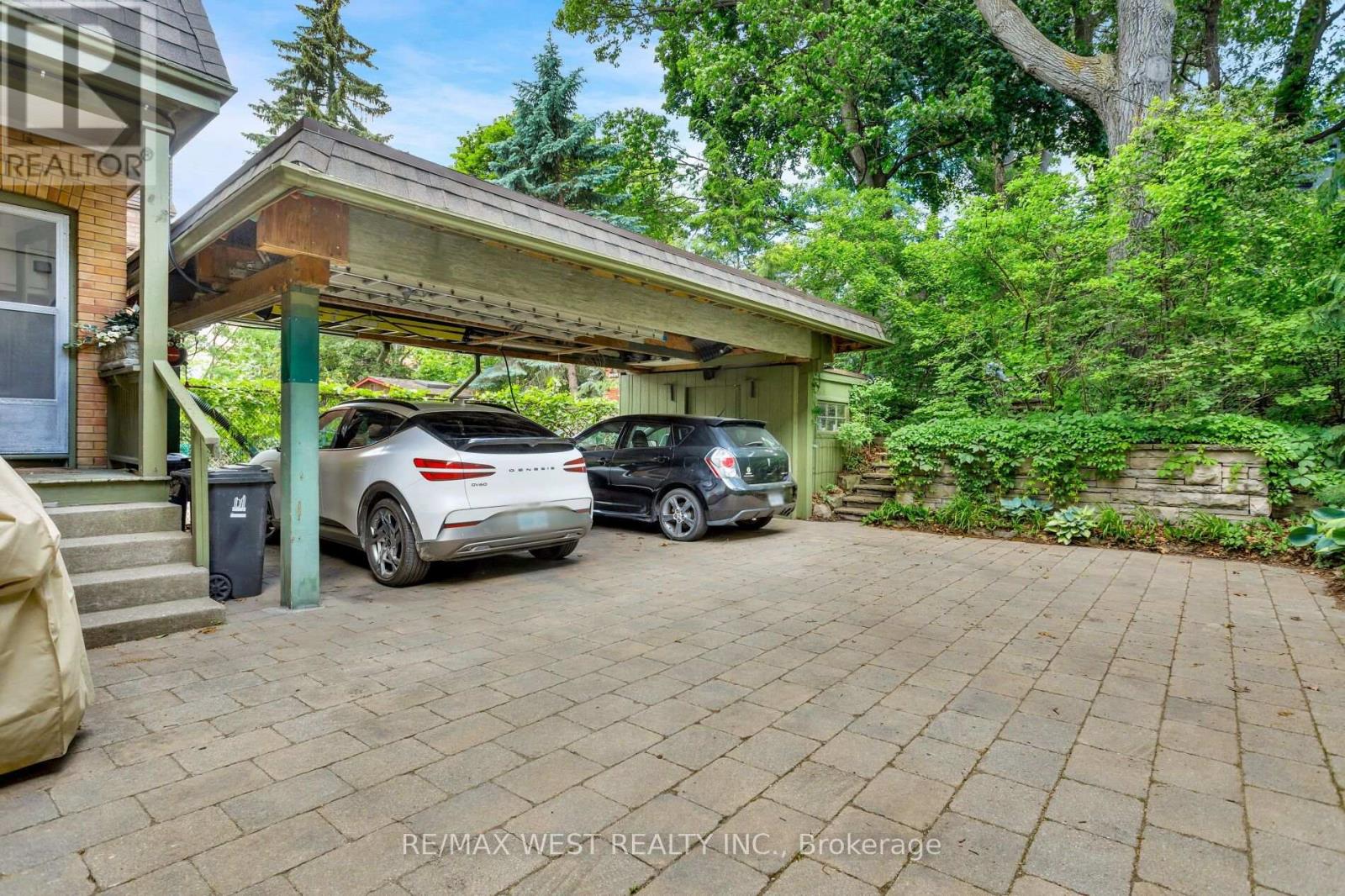 499 PARKSIDE DRIVE - Image 35