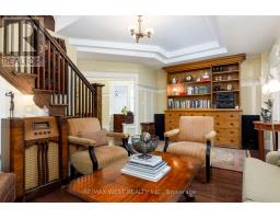 Family room - 499 Parkside Drive, Toronto, ON M6R2Z9 Photo 6
