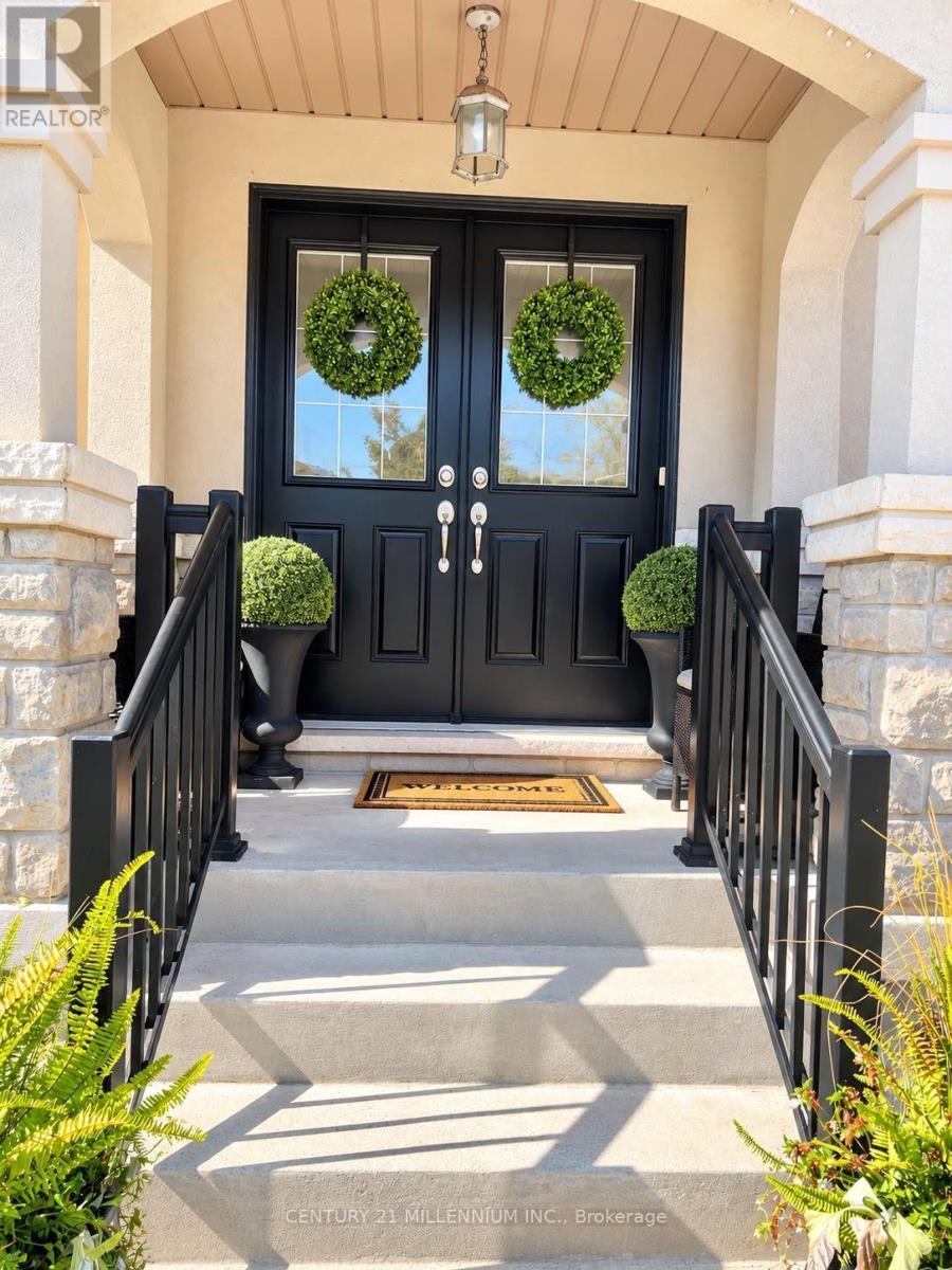 14 BEACHVILLE CIRCLE, Brampton (Credit Valley) — photo 2