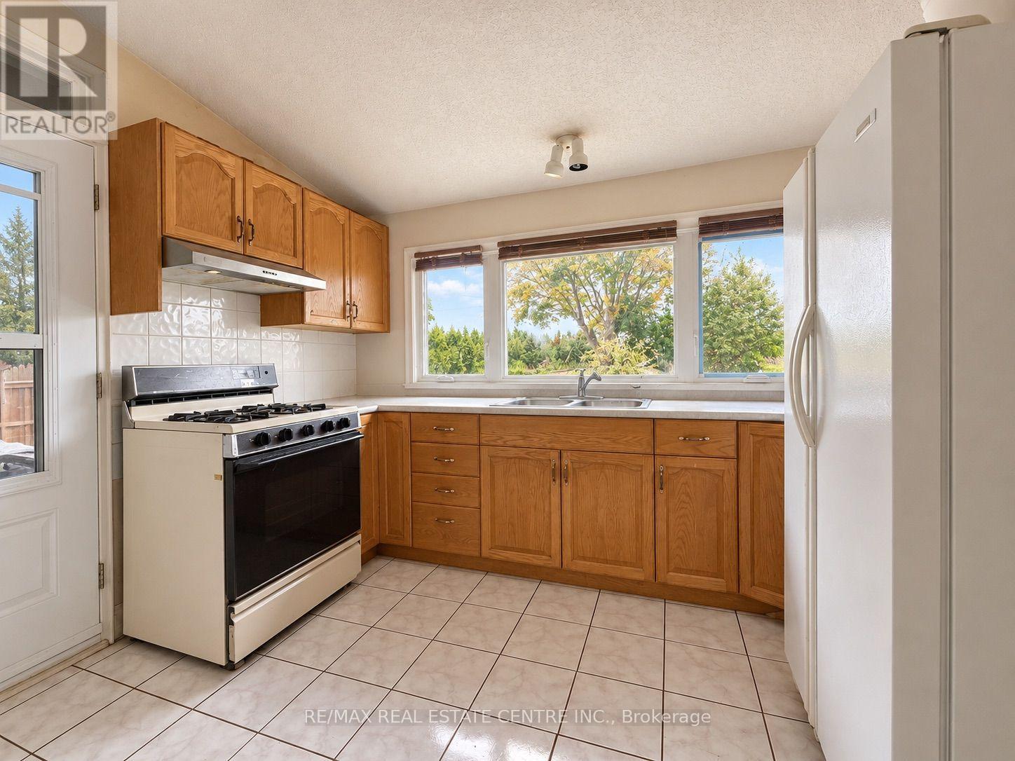 491 Elmira Road North, Guelph (Willow West/Sugarbush/West Acres), Ontario, N1K1C2, Guelph (Willow West/Sugarbush/West Acres), Ontario — photo 5 of 5