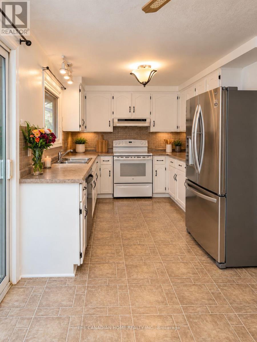 3 DUNHILL CRESCENT N, Guelph (Willow West/Sugarbush/West Acres) — photo 9