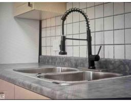 #106 592 Hooke Rd Nw, Edmonton, AB T5A5H2 Photo 6