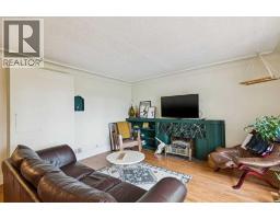 Bedroom - 2128 17 Avenue Sw, Calgary, AB T2T0G3 Photo 8