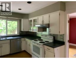 1936 Clarke Street, Port Moody, BC V3H1X9 Photo 6