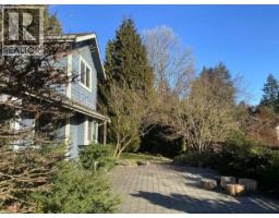 1936 Clarke Street, Port Moody, BC V3H1X9 Photo 12
