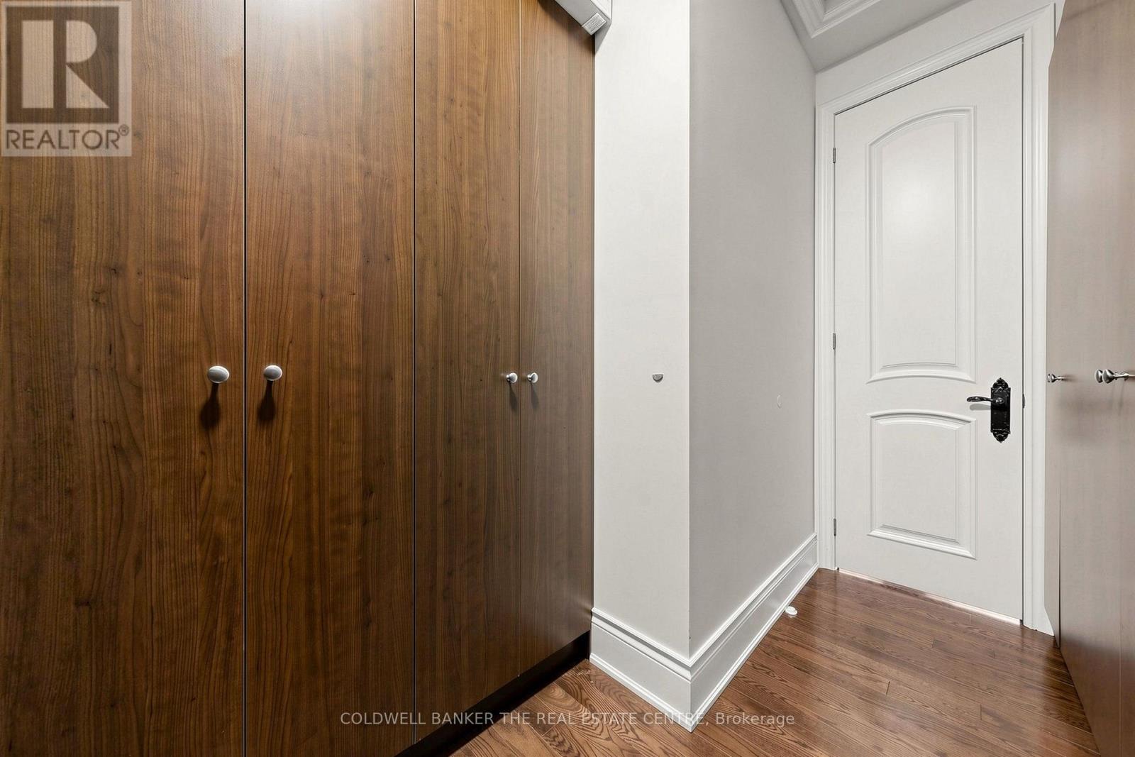 20 SHALOM ALEICHEM COURT - 26