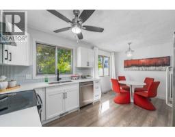 Primary Bedroom - 711 118 Avenue Sw, Calgary, AB T2W0E6 Photo 10