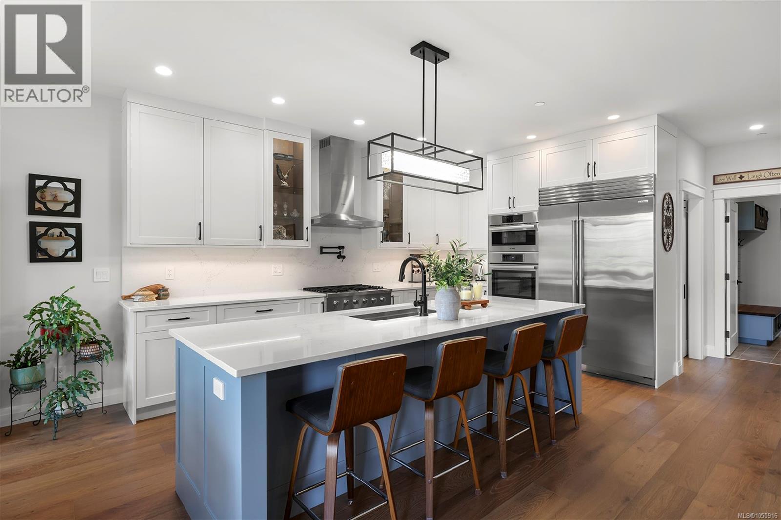 3263 Winchester Ave - Image 5