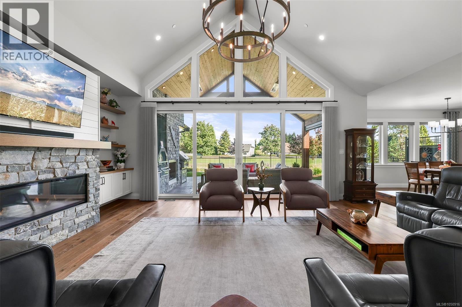 3263 Winchester Ave - Image 4