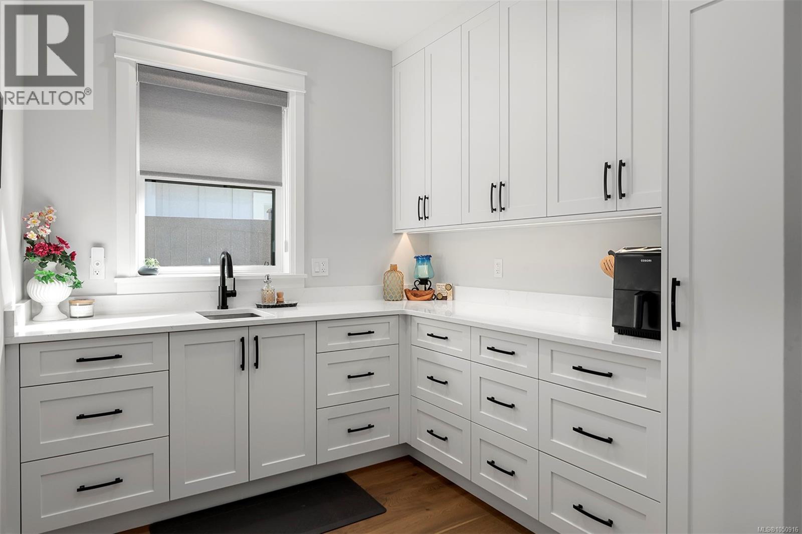 3263 Winchester Ave - 16