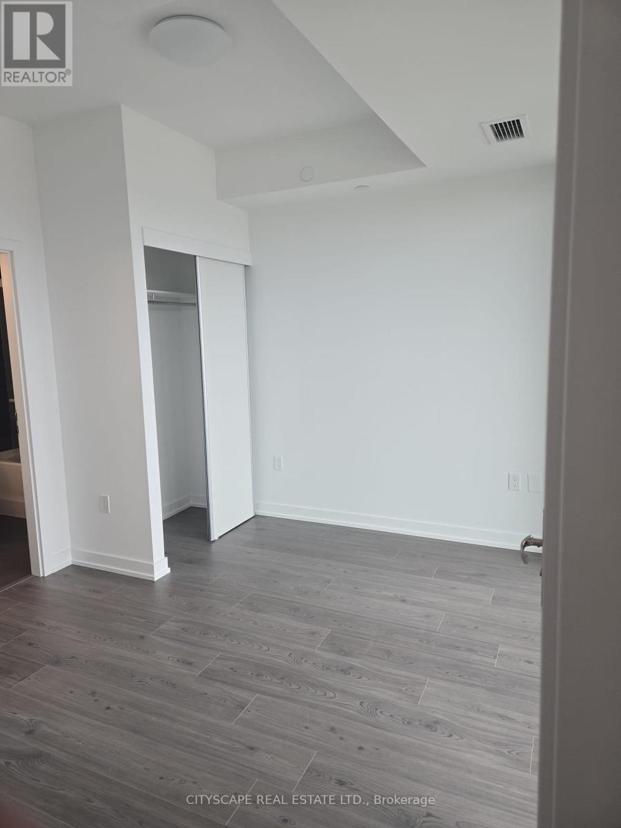 30 Francis Street South — photo 7