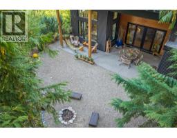 2077 Uplands Road, Revelstoke, BC V0E2S1 Photo 29