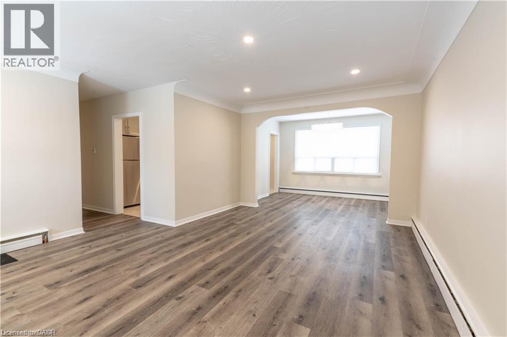 499 EAST 16TH Street, Hamilton — photo 7