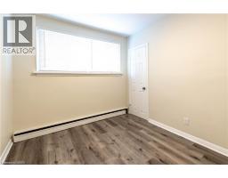 Living room - 499 East 16th Street, Hamilton, ON L9A4K9 Photo 12