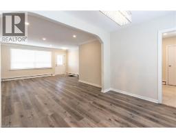4pc Bathroom - 499 East 16th Street, Hamilton, ON L9A4K9 Photo 6