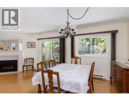 Living room - 21 5156 Cordova Bay Rd, Saanich, BC V8Y2X6 Photo 8