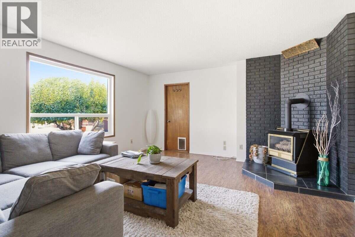  2555 Grenfell Road, Kelowna