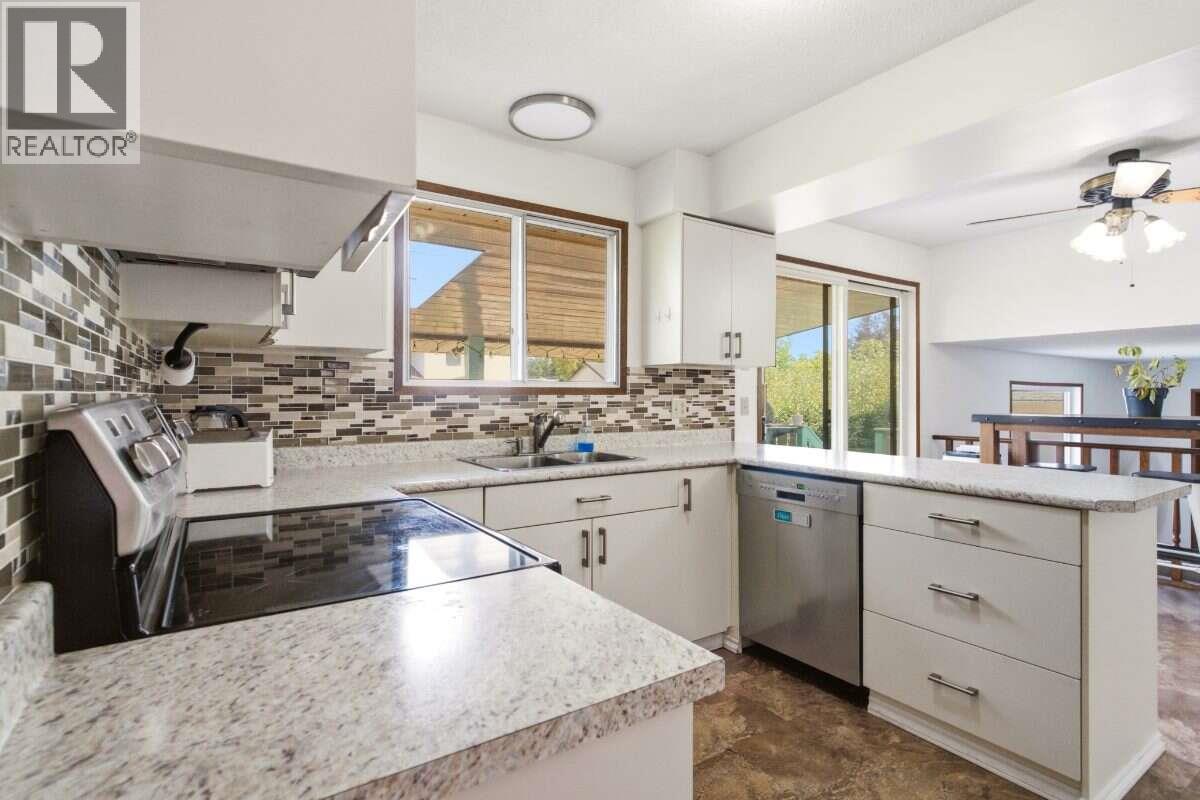  2555 Grenfell Road, Kelowna
