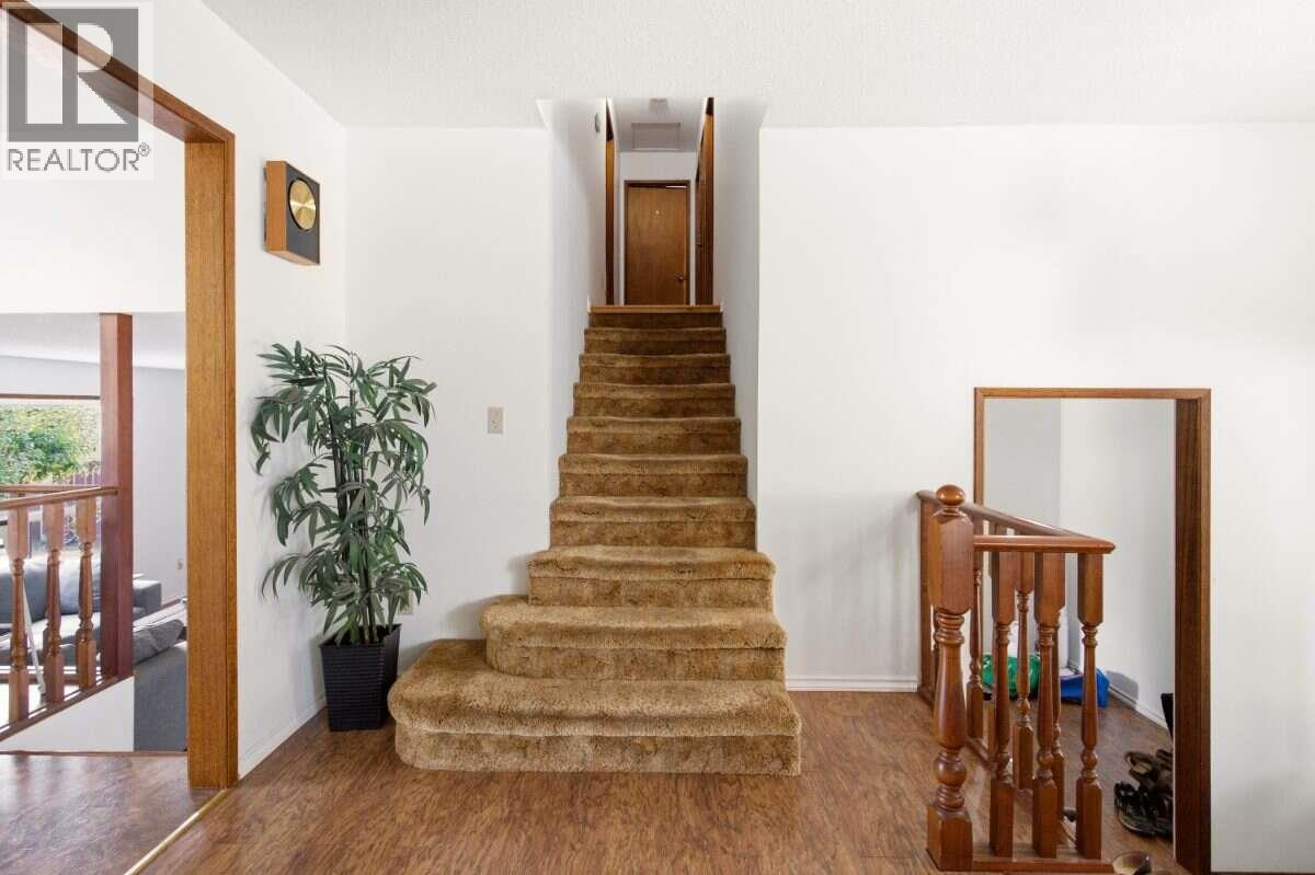  2555 Grenfell Road, Kelowna