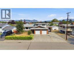  2555 Grenfell Road, Kelowna