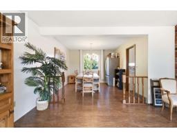 2555 Grenfell Road, Kelowna, BC V1Y3C9 Photo 20