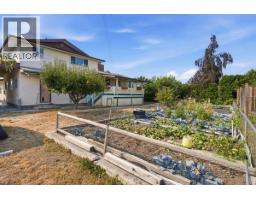 2555 Grenfell Road, Kelowna, BC V1Y3C9 Photo 43