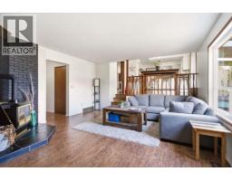 Bedroom - 2555 Grenfell Road, Kelowna, BC V1Y3C9 Photo 9