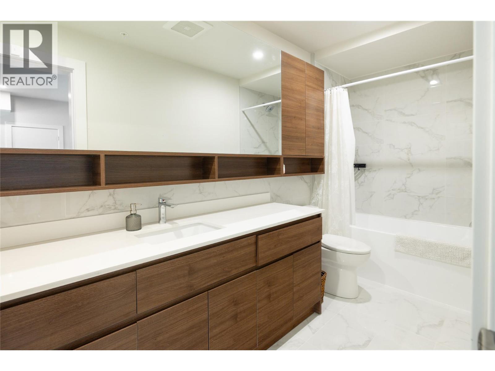 406 1925 Enterprise Way, Kelowna