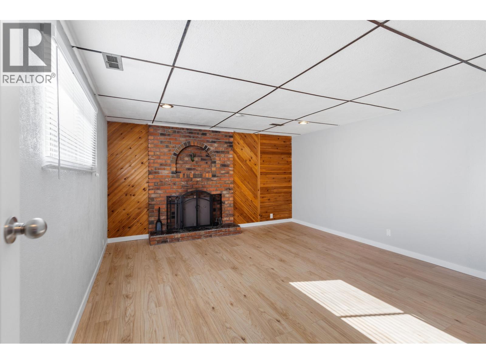 14500 N KELLY ROAD - 27