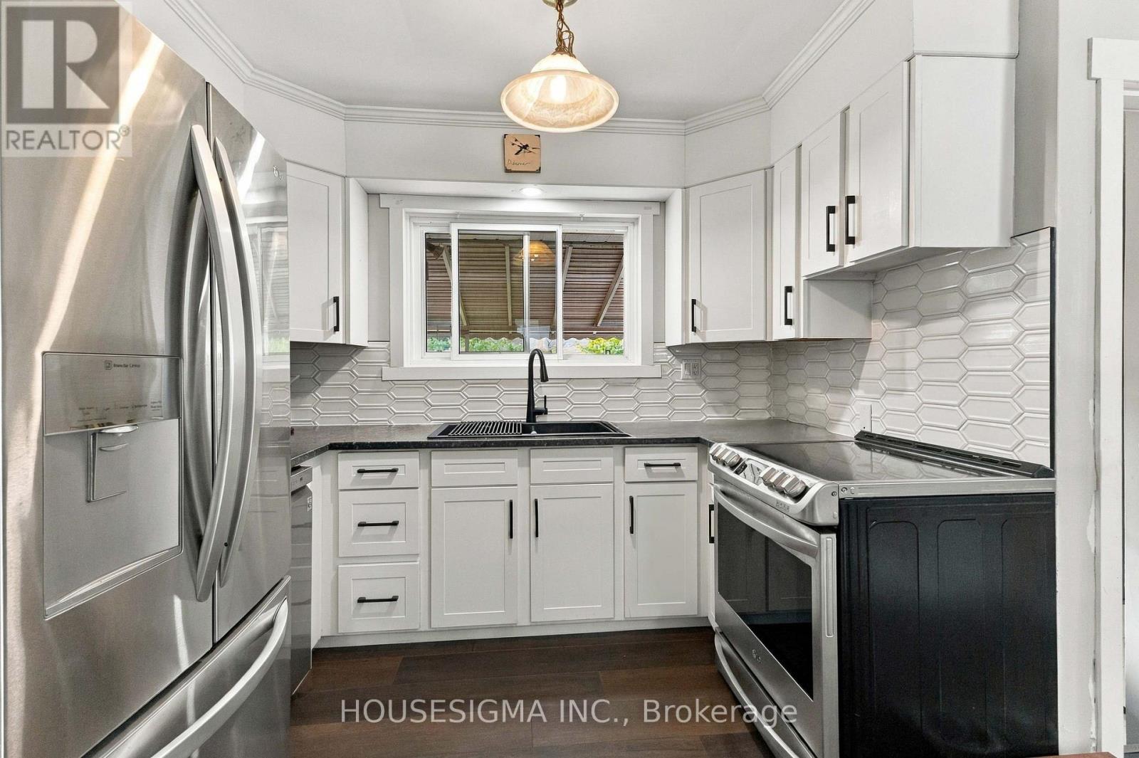 199 BURLINGTON STREET, London South (South J) — photo 12