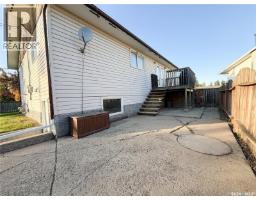 10 Evans Place, Meadow Lake, SK S9X1A4 Photo 25
