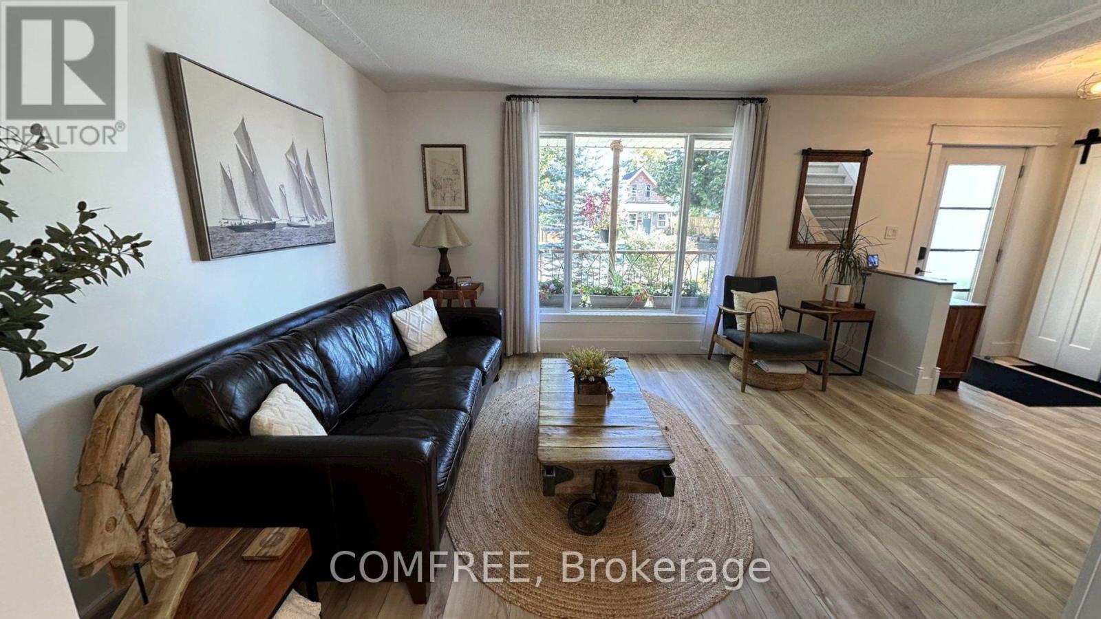 709 GEORGE STREET, McNab/Braeside — photo 3