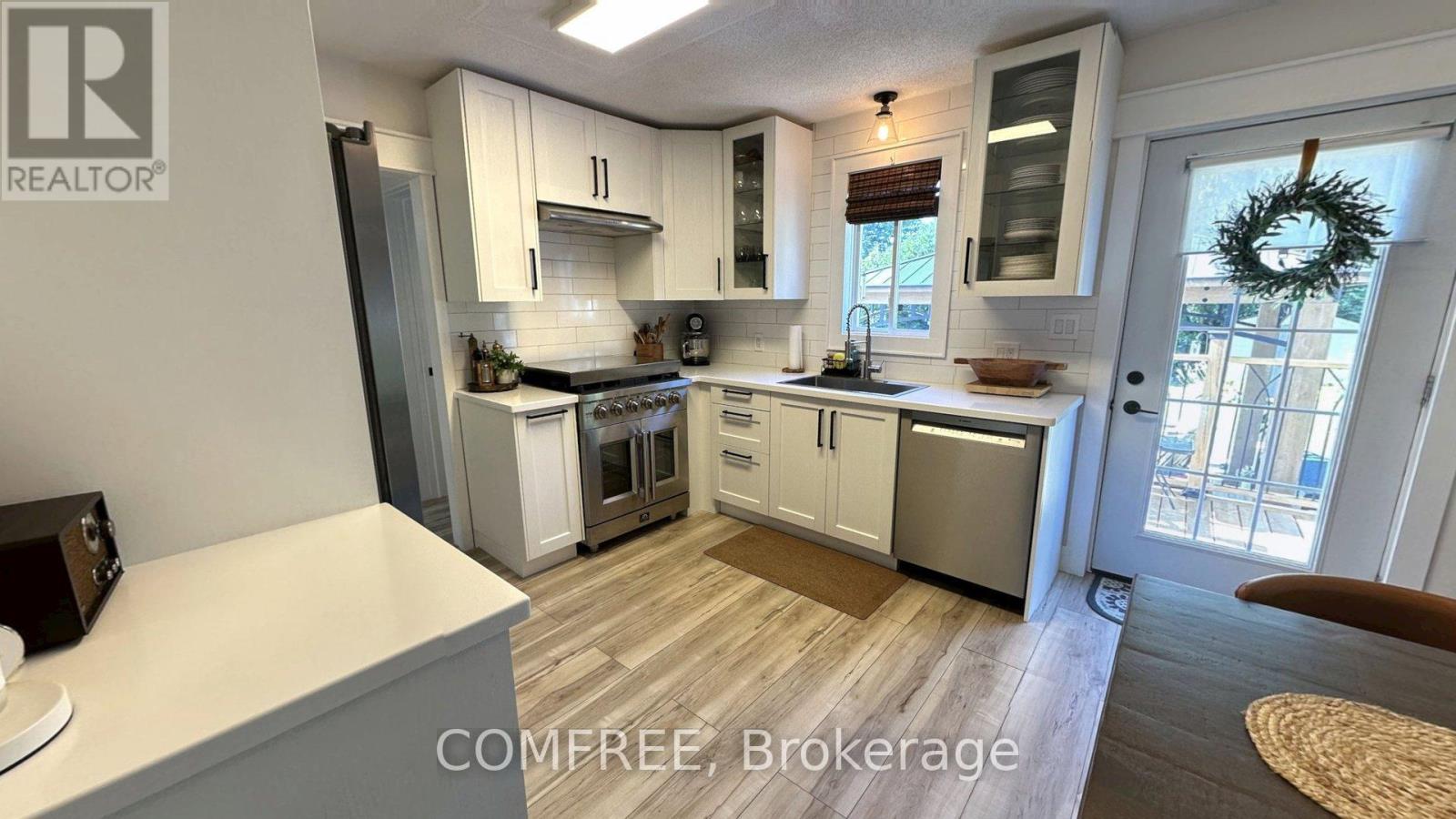 709 GEORGE STREET, McNab/Braeside — photo 7