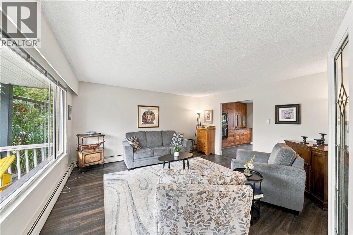 18983 119 Avenue, Pitt Meadows, British Columbia, V3Y1X8, Pitt Meadows, British Columbia — photo 5 of 5