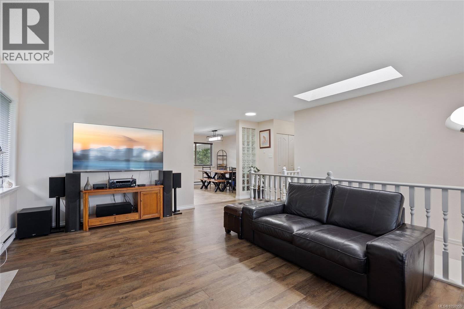 1557 Flicker Pl - Image 22