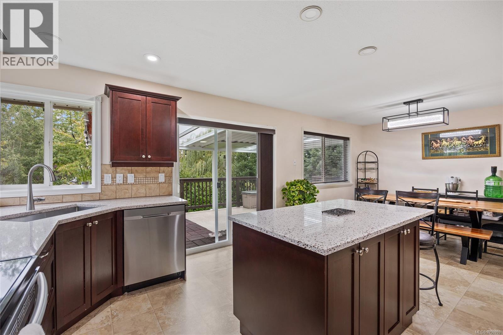 1557 Flicker Pl - Image 29