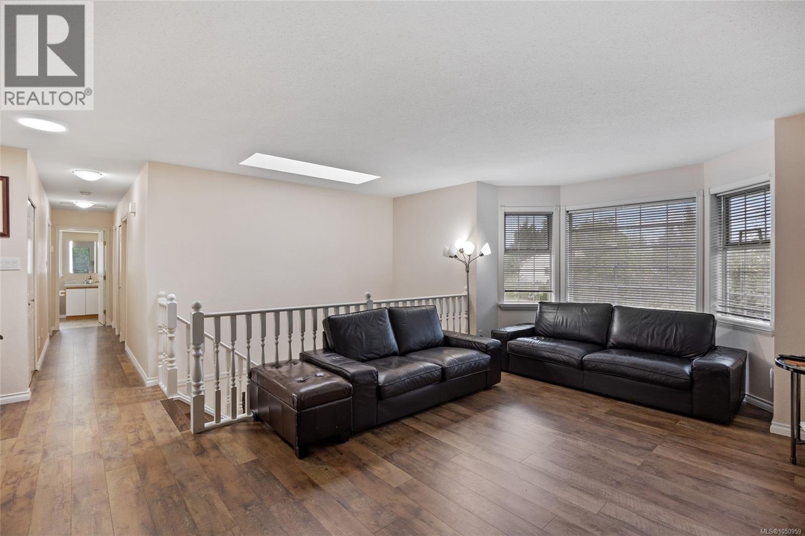 1557 Flicker Pl - Image 21