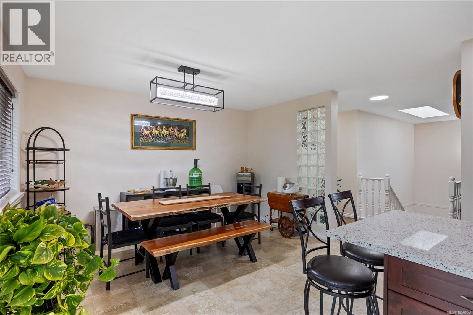 1557 Flicker Pl - Image 30