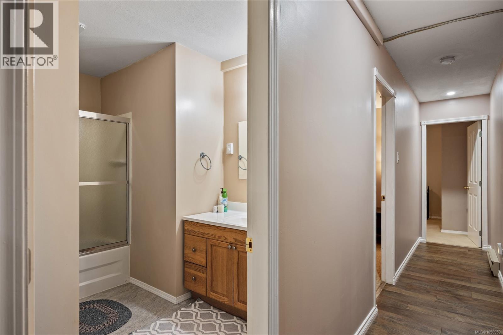 1557 Flicker Pl - Image 15