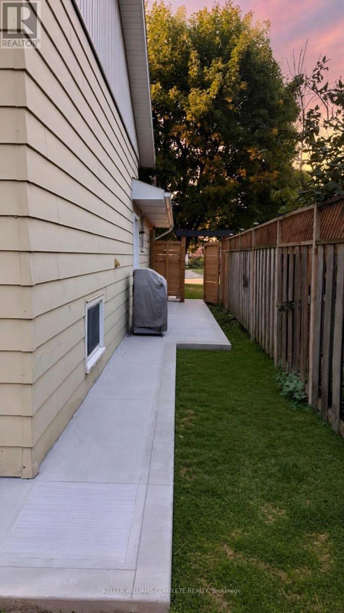 1 HALENE COURT - 29