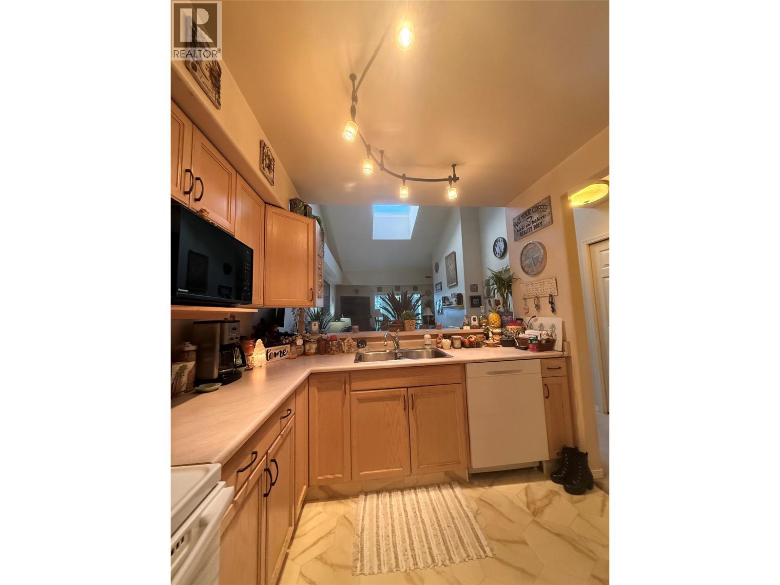 407 3115 De Montreuil Court, Kelowna