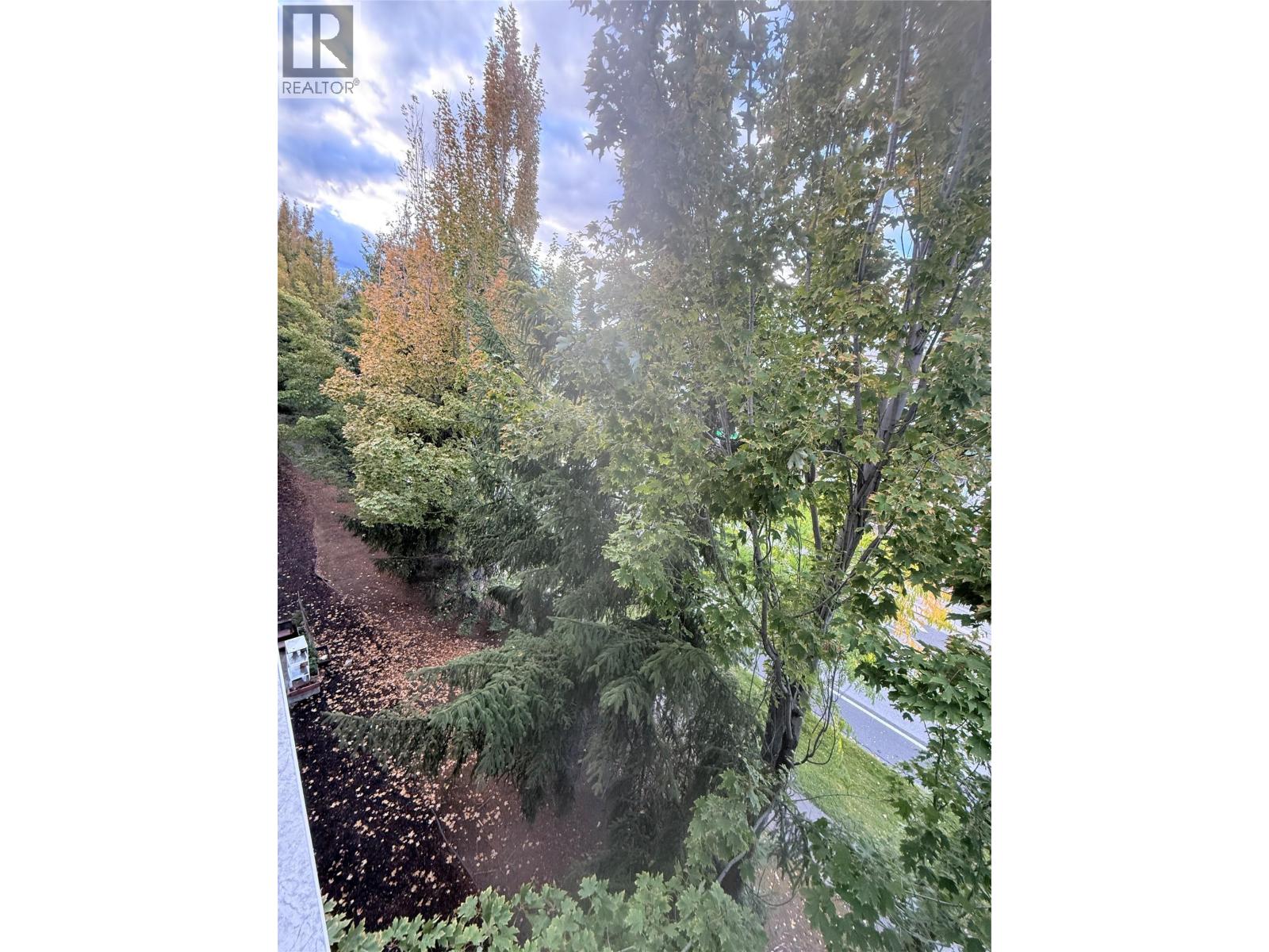 407 3115 De Montreuil Court, Kelowna
