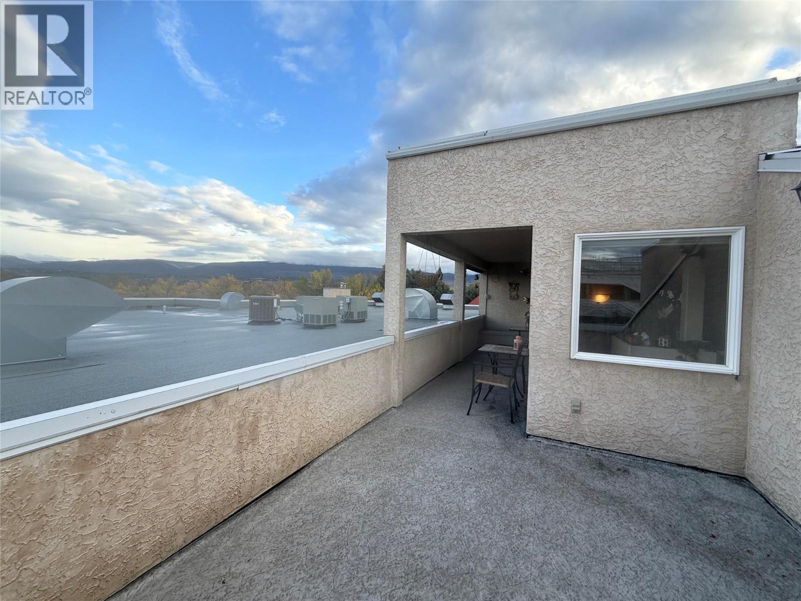 407 3115 De Montreuil Court, Kelowna