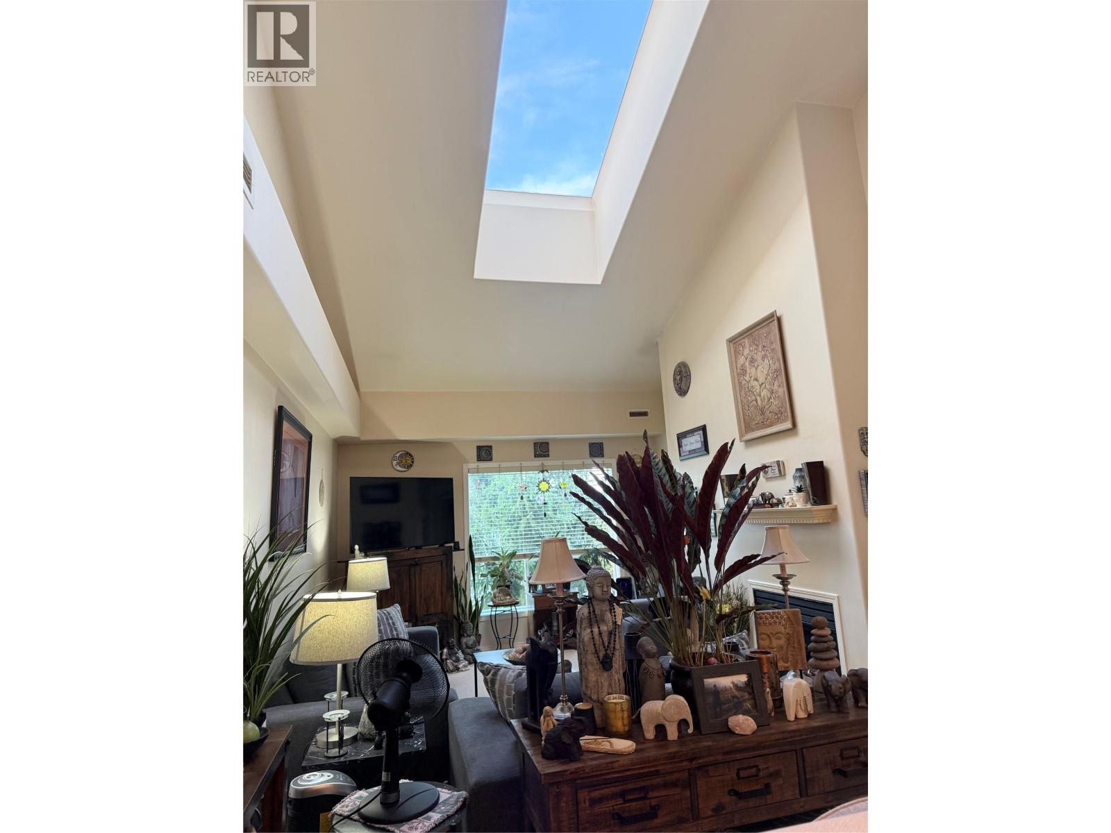 407 3115 De Montreuil Court, Kelowna