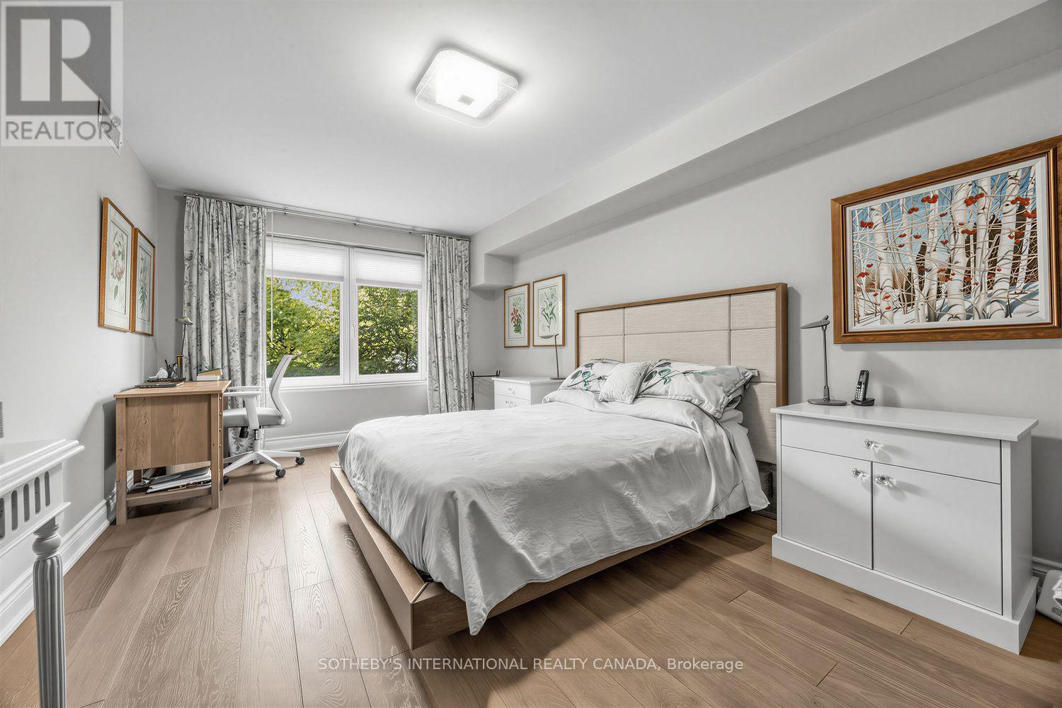 #201 1 BALMORAL AVENUE - 19