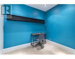 602 - 77 Charles Street W, Toronto, ON M5S0B2 Photo 15
