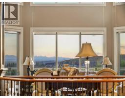 5pc Bathroom - 3221 77 Street Sw, Calgary, AB T3H5M1 Photo 14