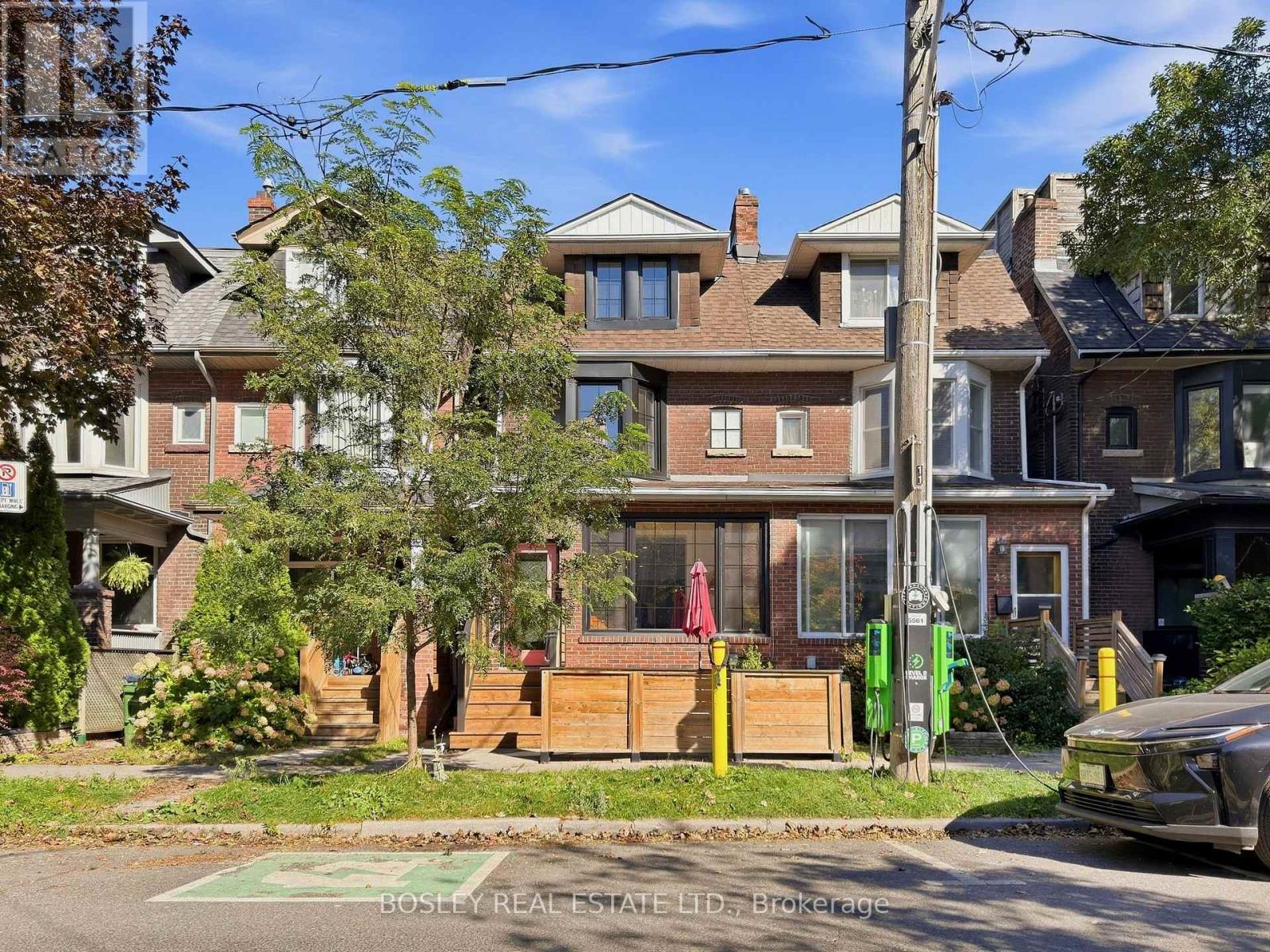 45 ALTON AVENUE, Toronto (South Riverdale) — photo 2